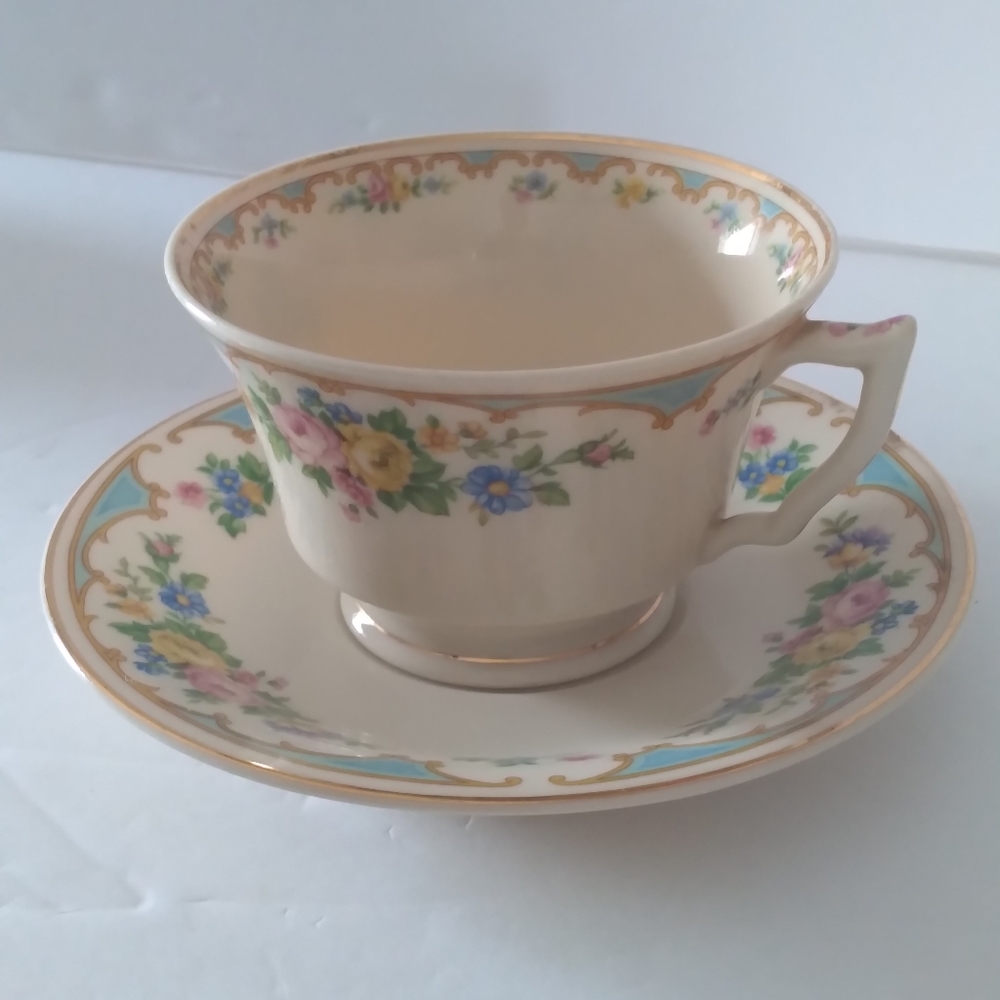 Syracuse Old Ivory 1 Cup & Saucer Set